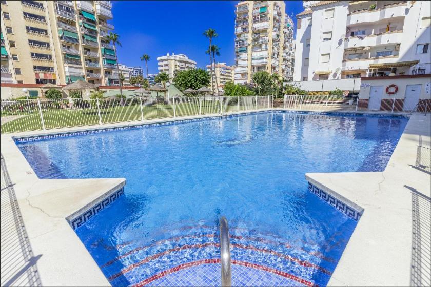 Apartamento En Benalmadena, Primera Linea De Playa Zewnętrze zdjęcie
