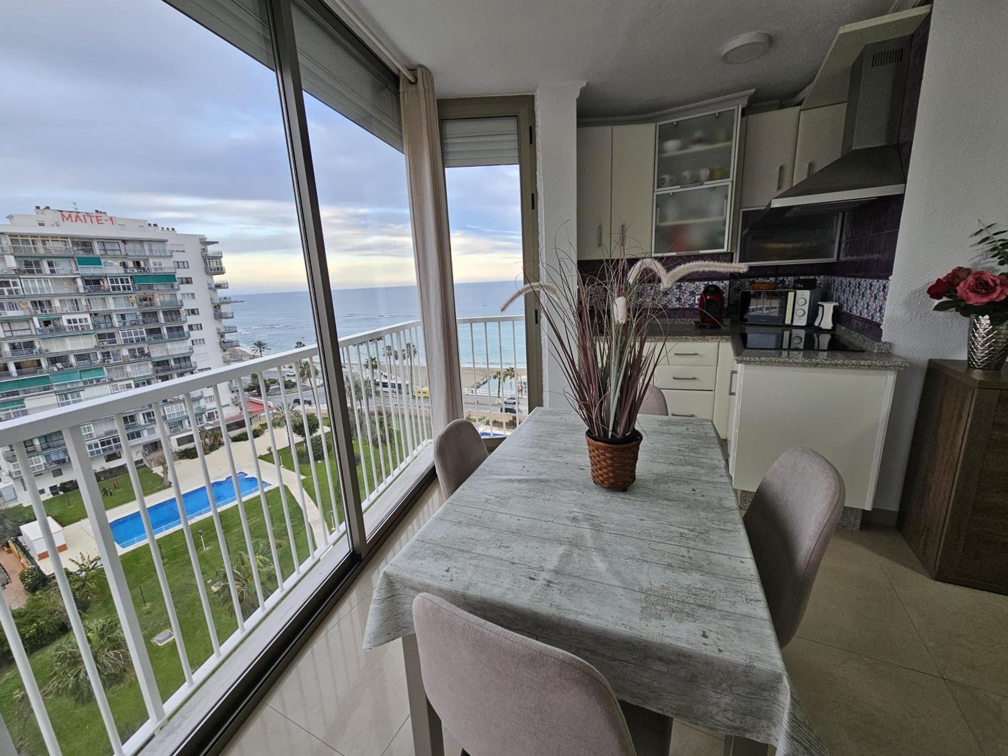 Apartamento En Benalmadena, Primera Linea De Playa Zewnętrze zdjęcie